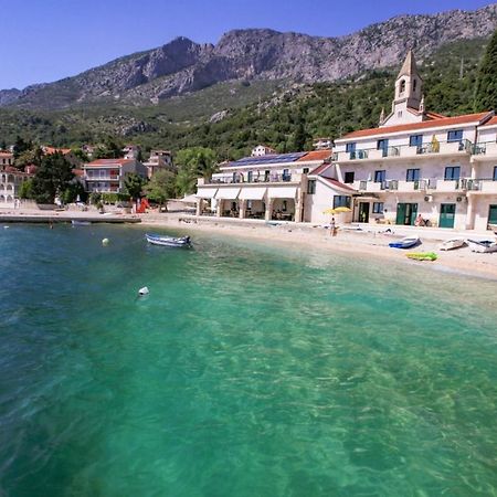 Vila Pinet Apartment Brist Bagian luar foto