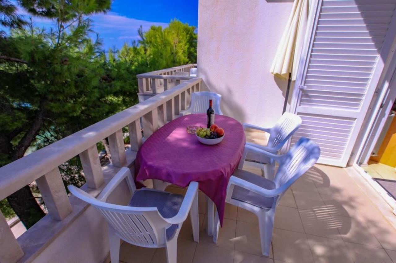 Vila Pinet Apartment Brist Bagian luar foto