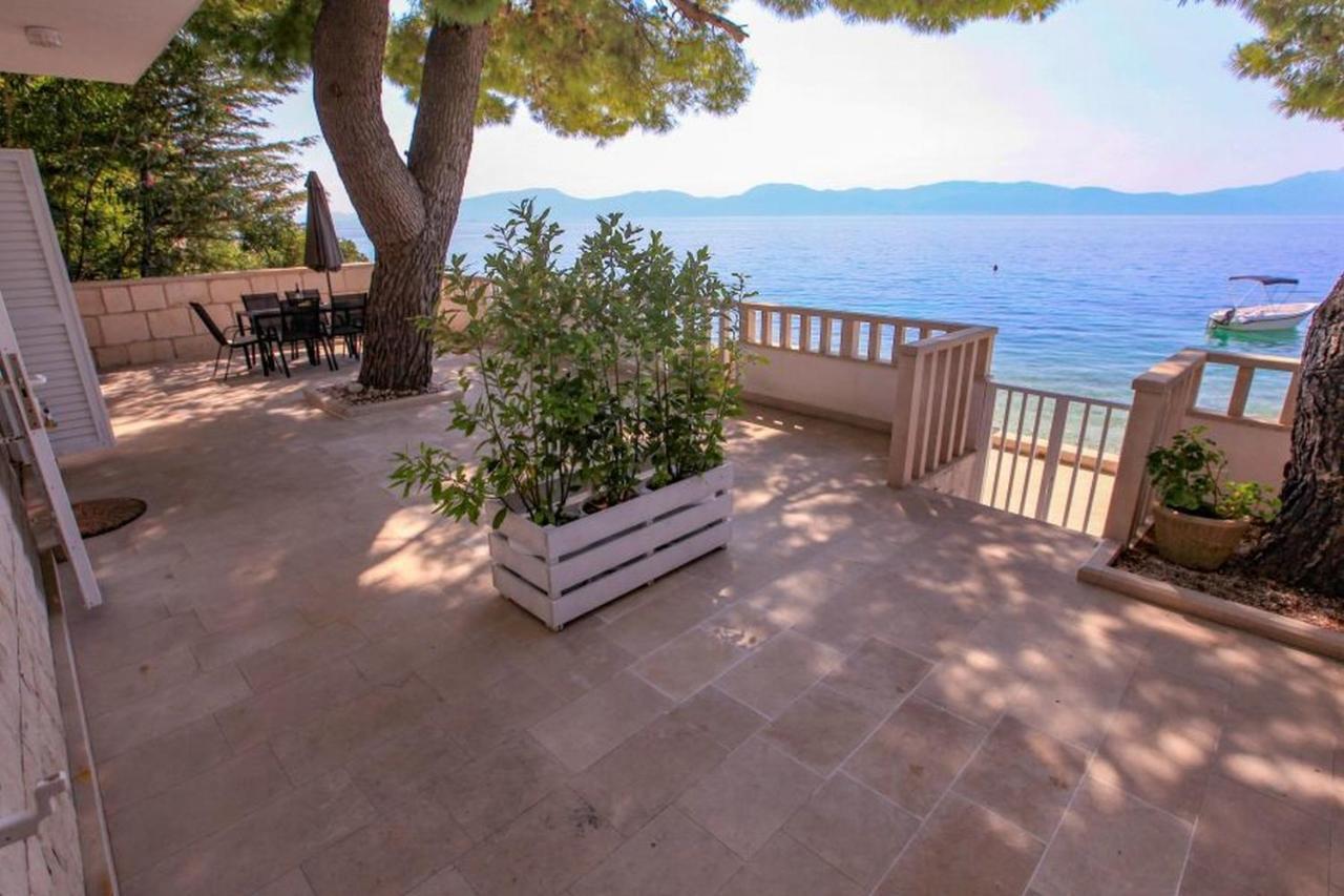 Vila Pinet Apartment Brist Bagian luar foto