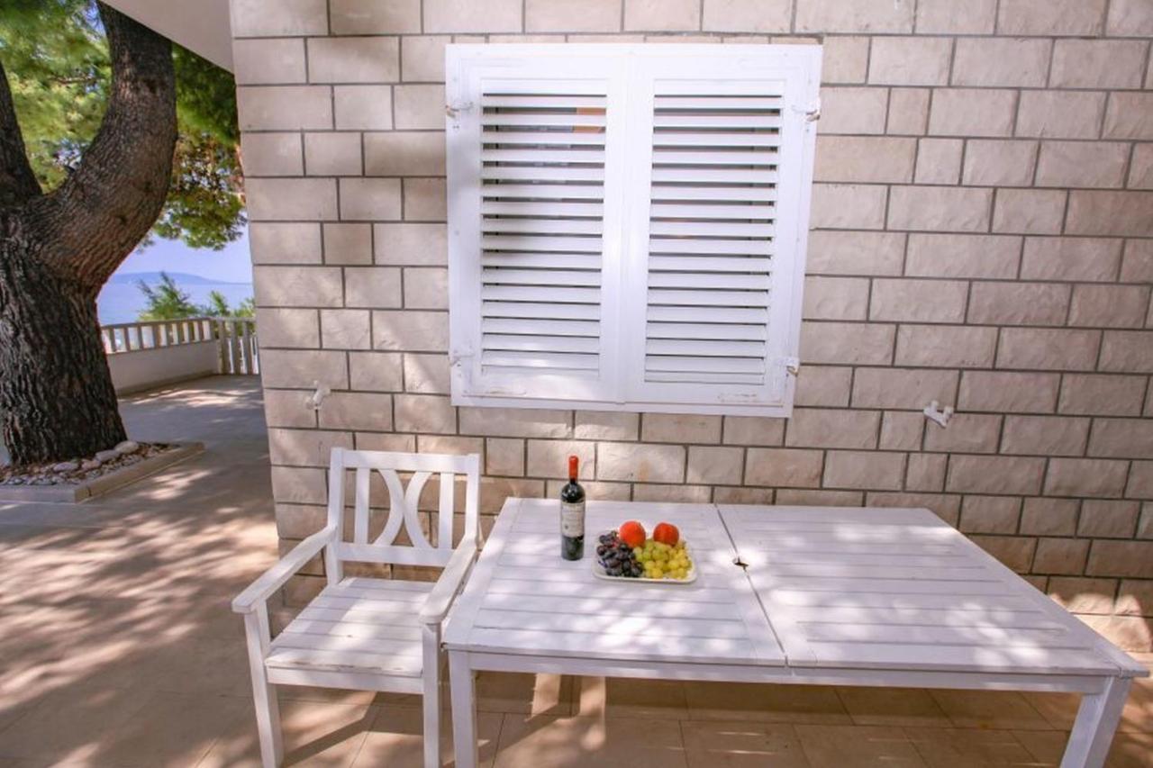 Vila Pinet Apartment Brist Bagian luar foto