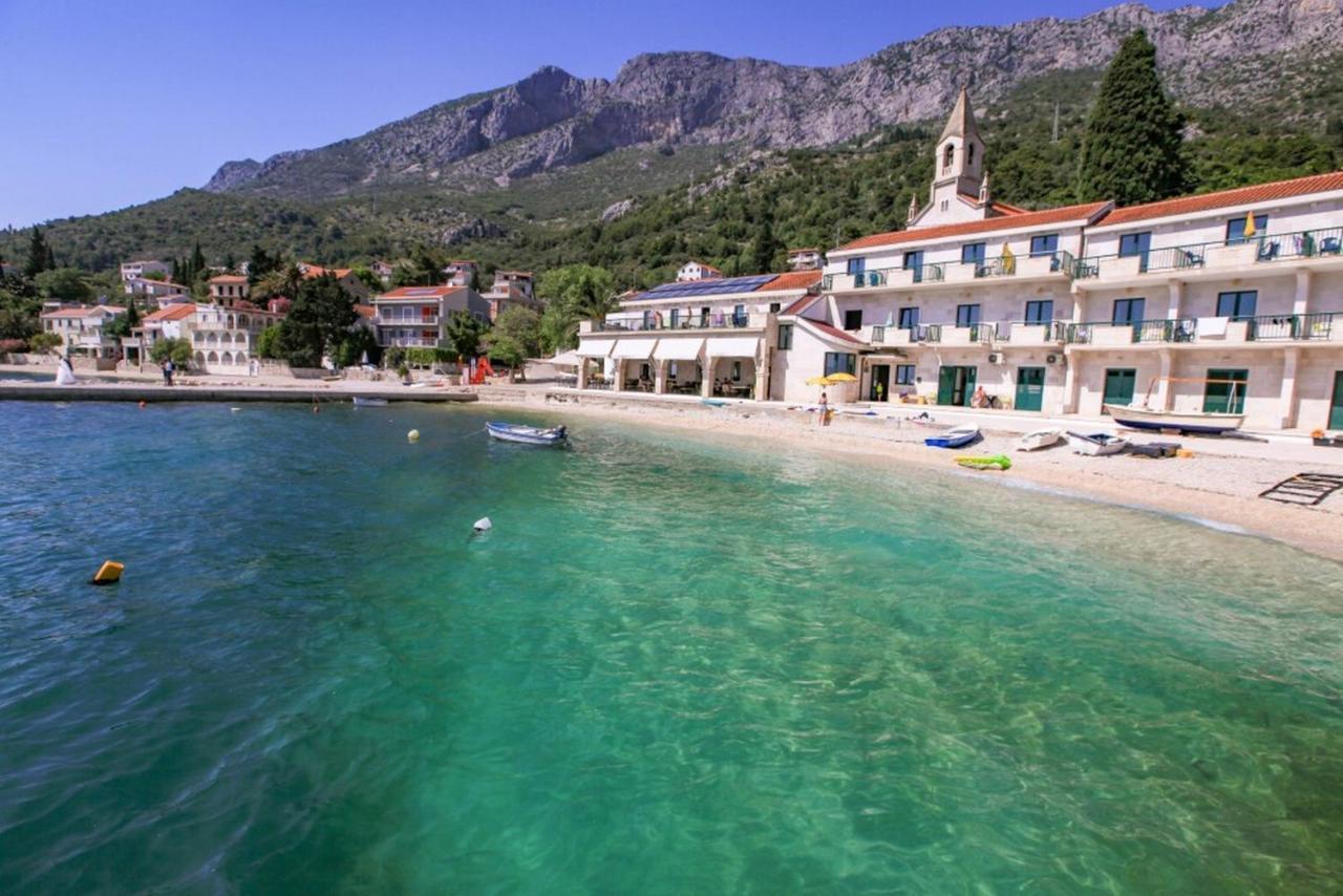 Vila Pinet Apartment Brist Bagian luar foto