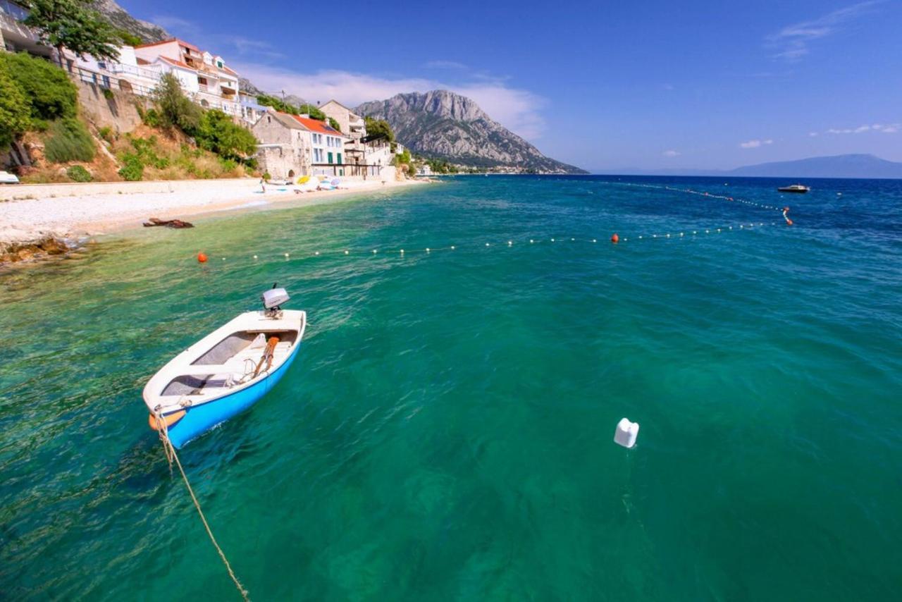 Vila Pinet Apartment Brist Bagian luar foto